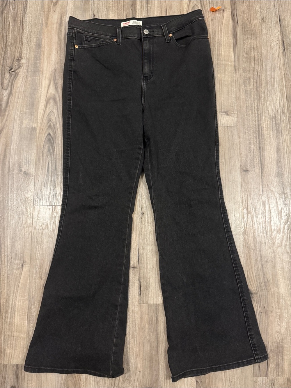 Levi's Black Flare Jeans — High-Rise Wide Leg